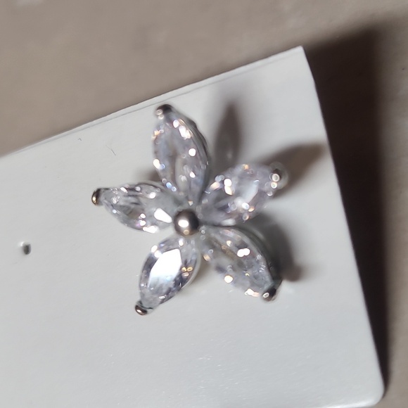 Vintage Silver Floral Earrings with Teardrop Stones - Picture 12 of 16